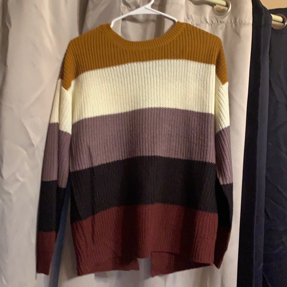 Multi colored sweater with tied back